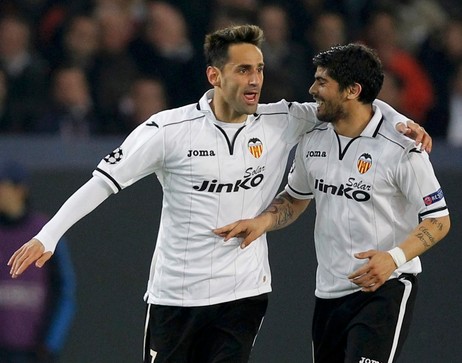 汽车遥控天线自动组装线